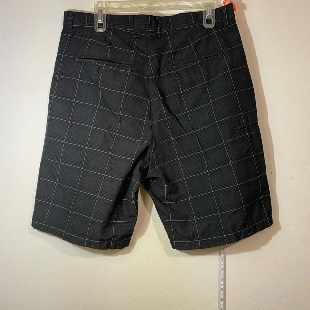 Burnside Men’s size 34 Shorts Black pinstriped cotton blend dress‎ shorts golf
